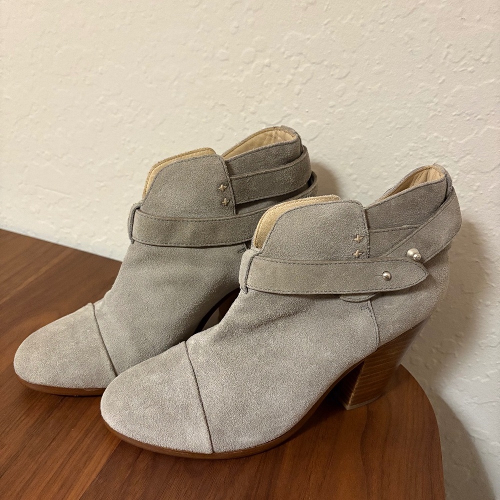 Stunning Rag & Bone light gray suede booties - size 37 1/2